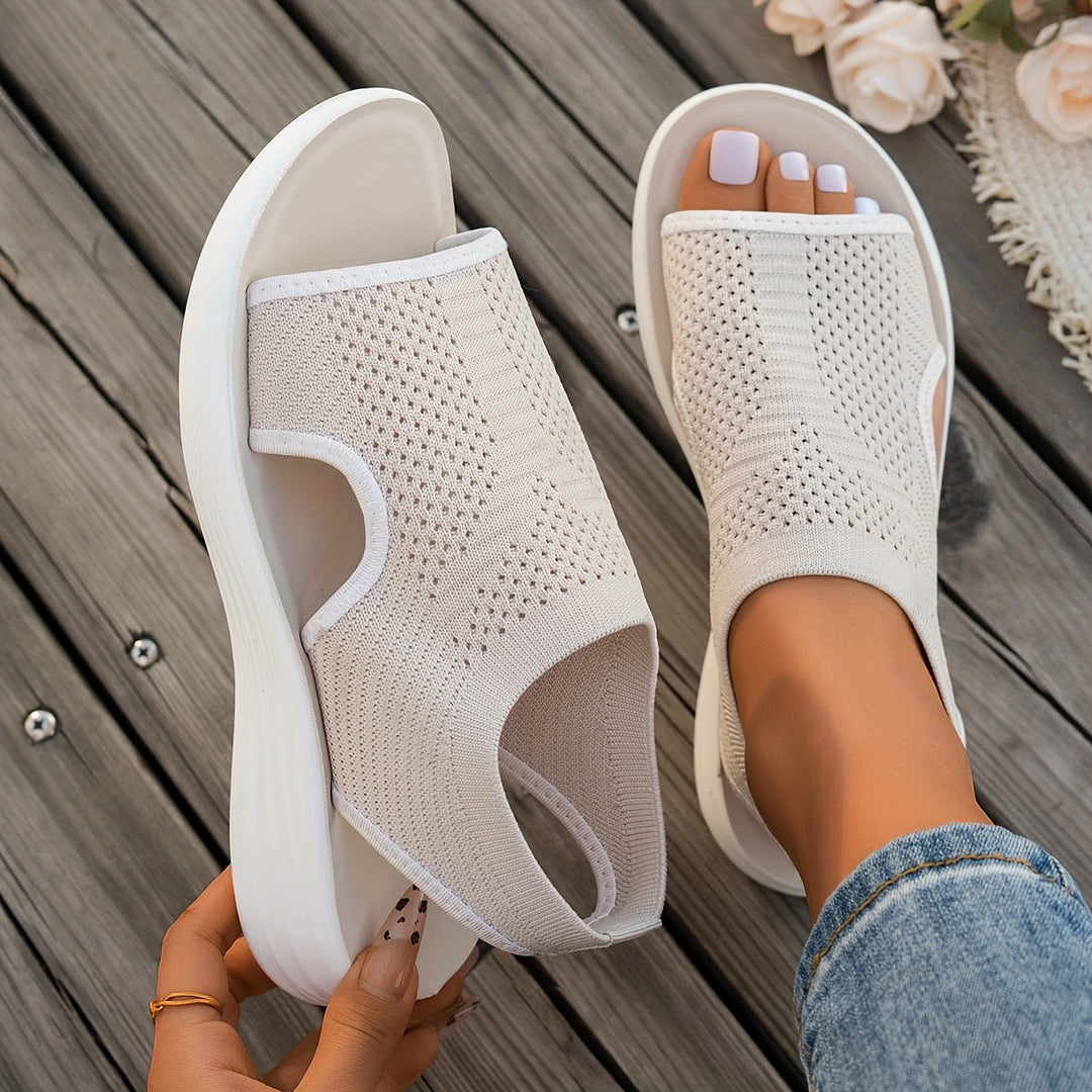Élora | Relaxed Summer Fashion