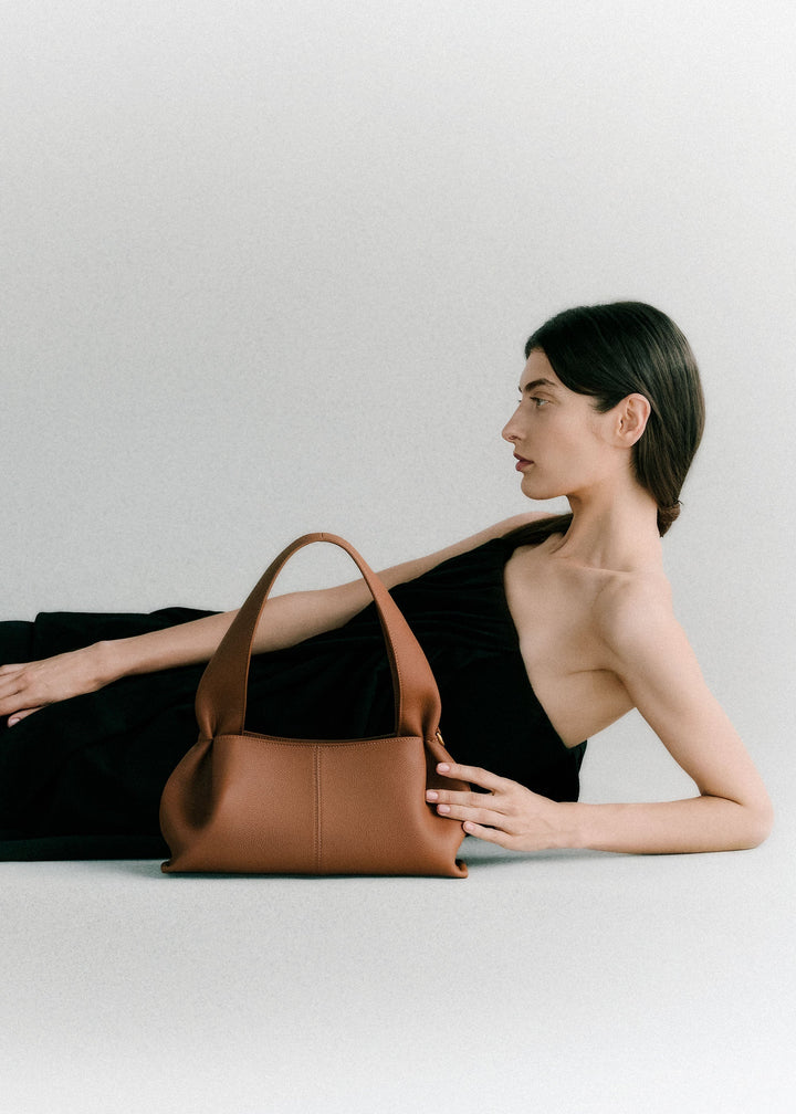 ALMA Tote – East West | Camel