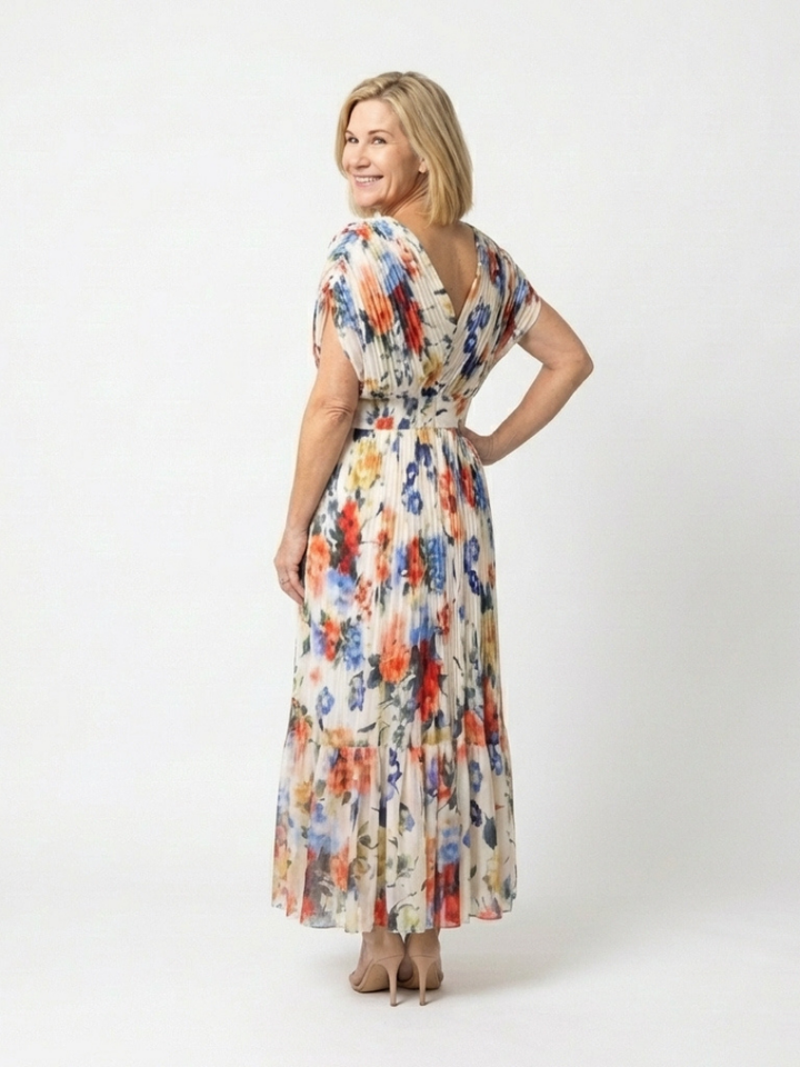 Savannah | Short, sleeveless, pleated midi dress