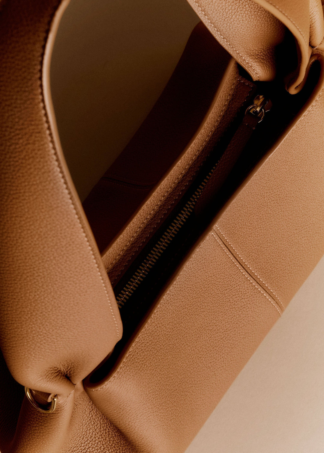 ALMA Tote – East West | Camel