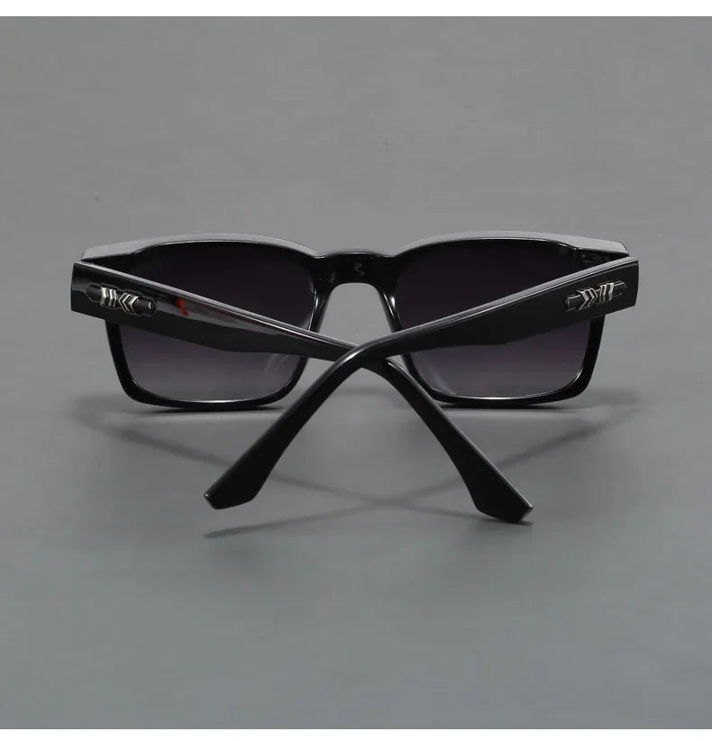 Polarized sunglasses