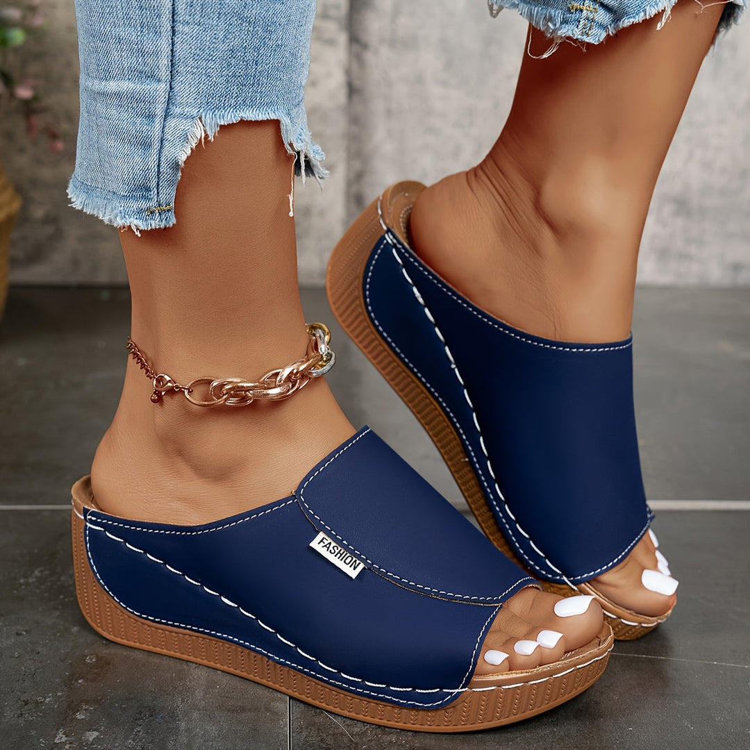 Isabelle | Cozy Wedge Mule