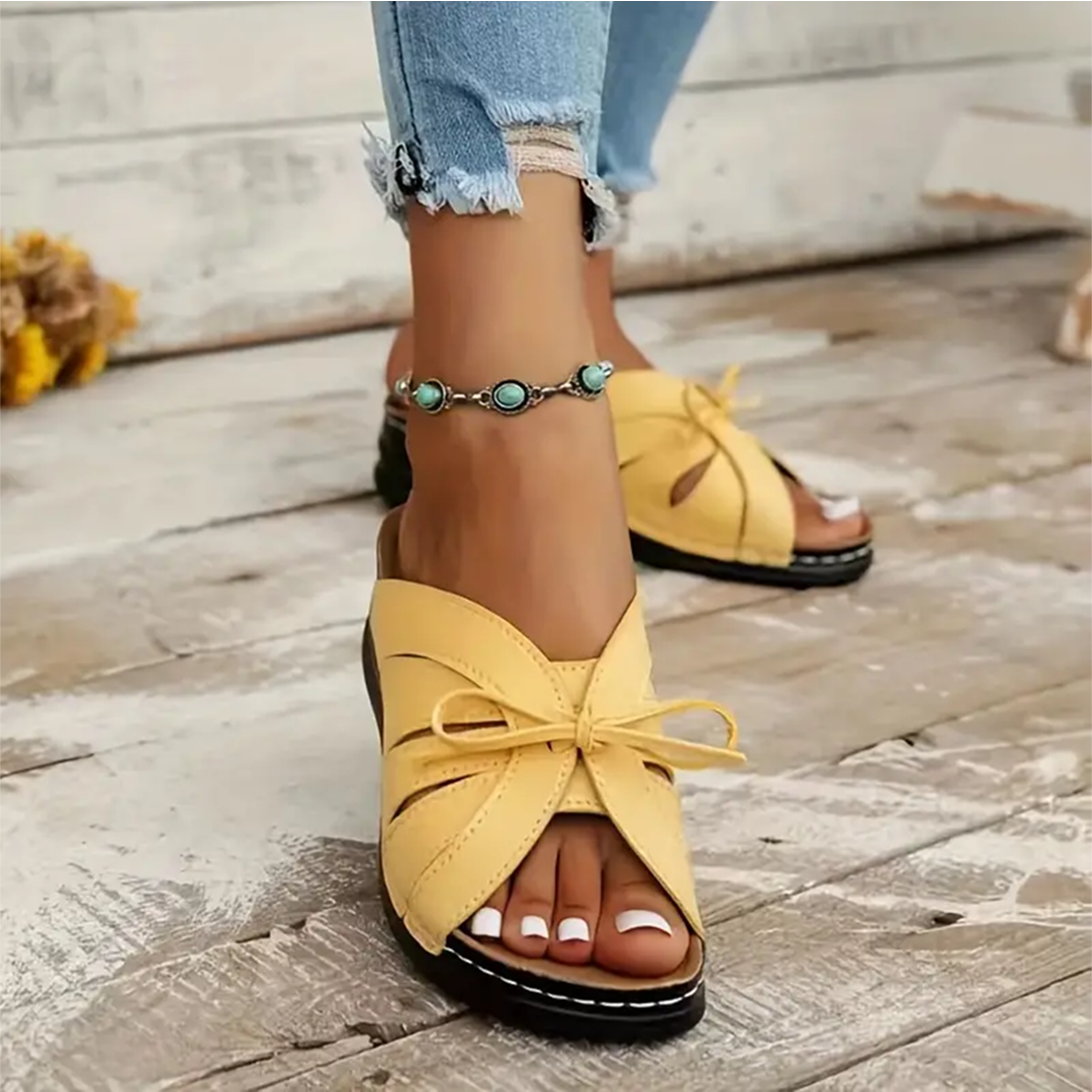 Kamila | Relaxed and Cozy Sandals